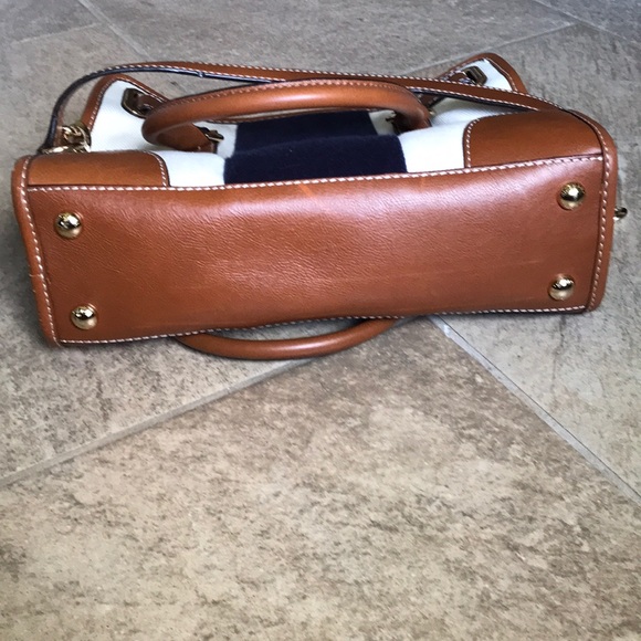 Michael Kors Purse - Small - Picture 6 of 7